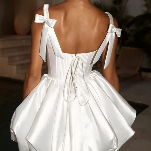 Woman wearing the Old Money Collection Couture Simple Mini