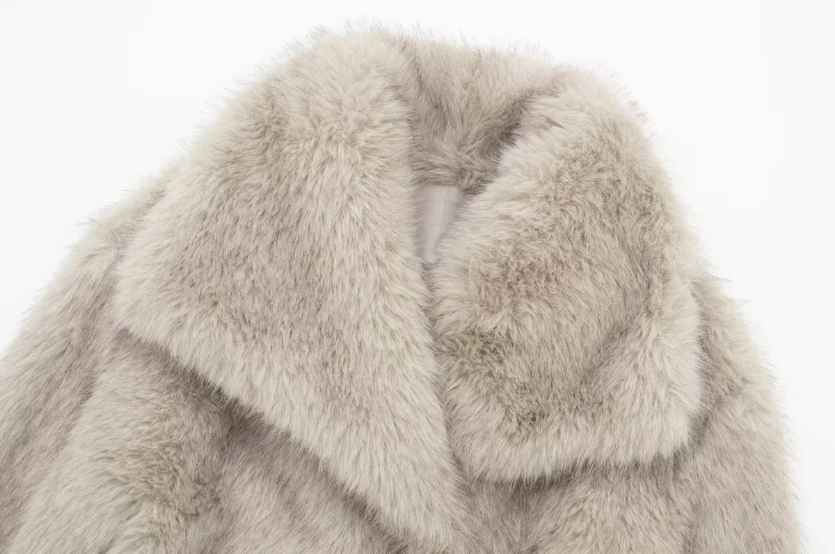 Singinta Fur Coat