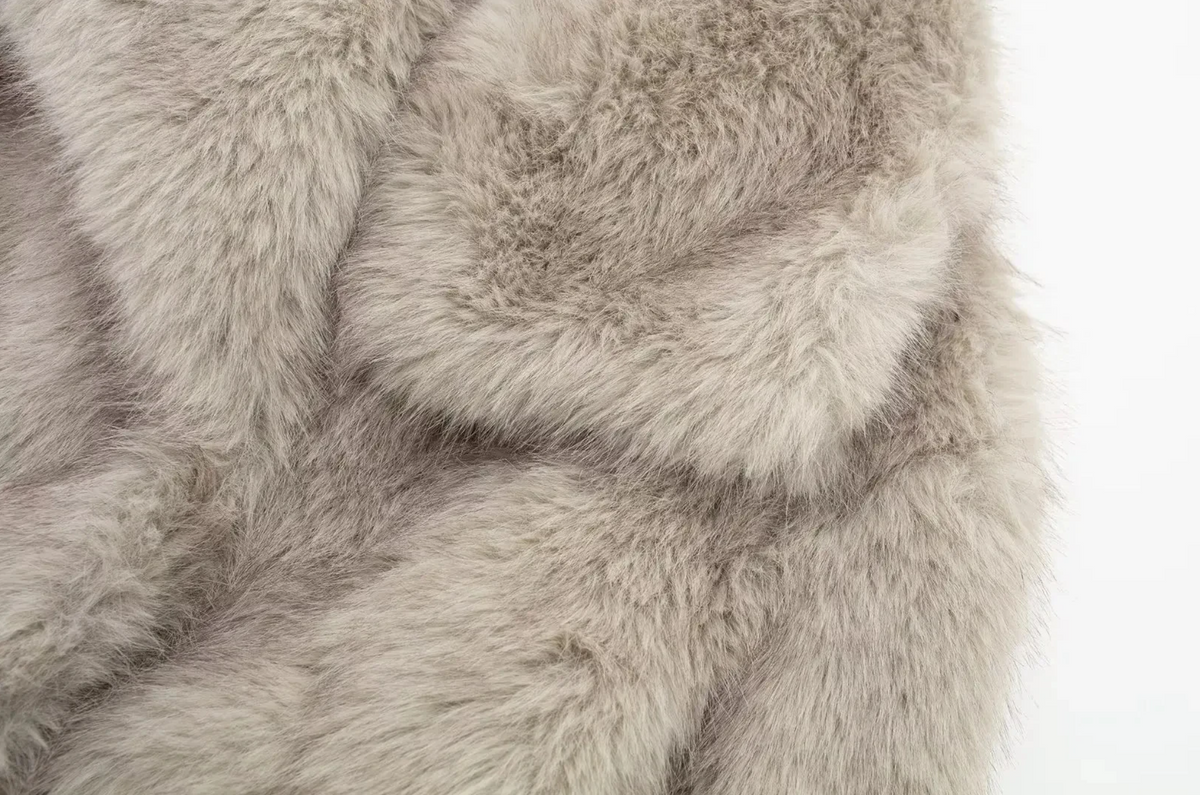 Singinta Fur Coat