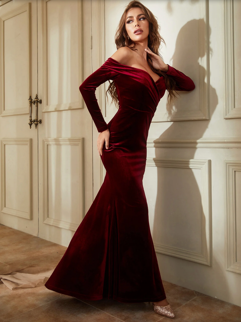 Curieuse Velvet Dress