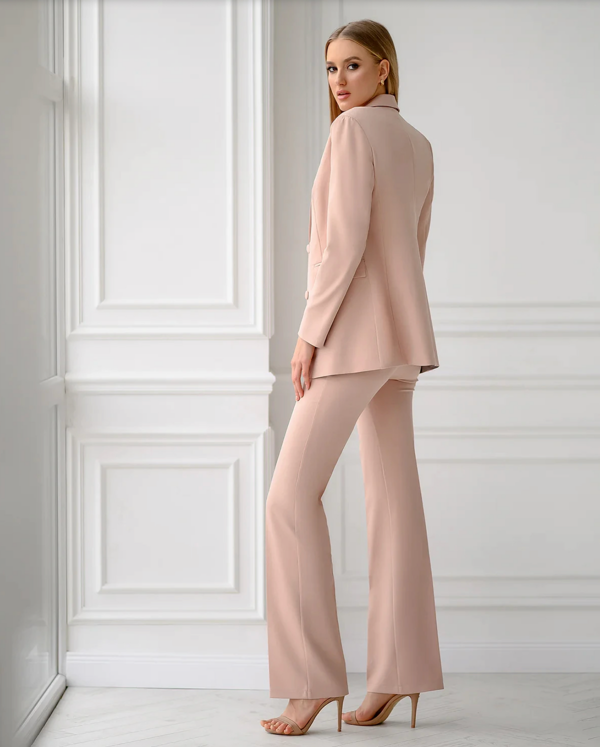 Margutta Three Piece Suit Set