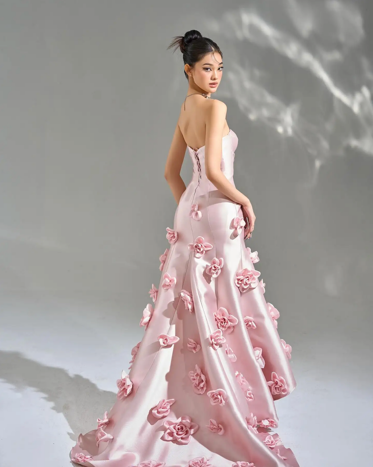 Nyomang Comang Gown