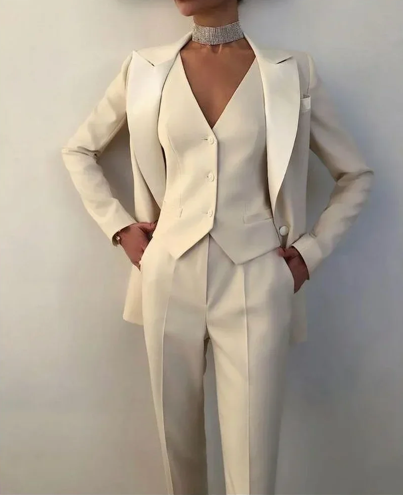 Woman wearing the Old Money Collection Couture De Longpre Suit Set