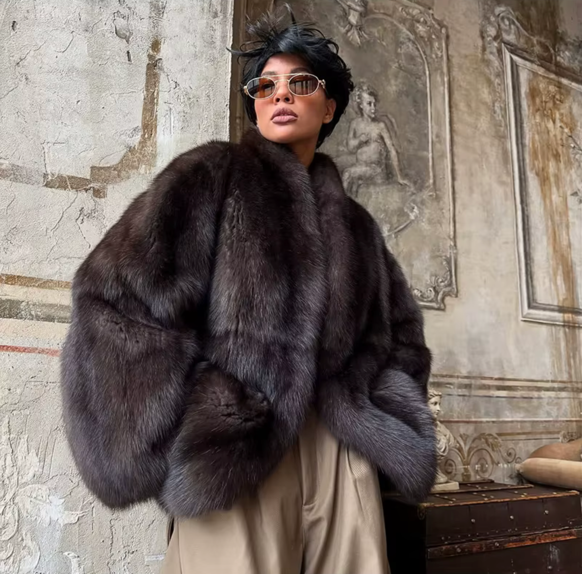 Woman wearing the Lincoln Fur