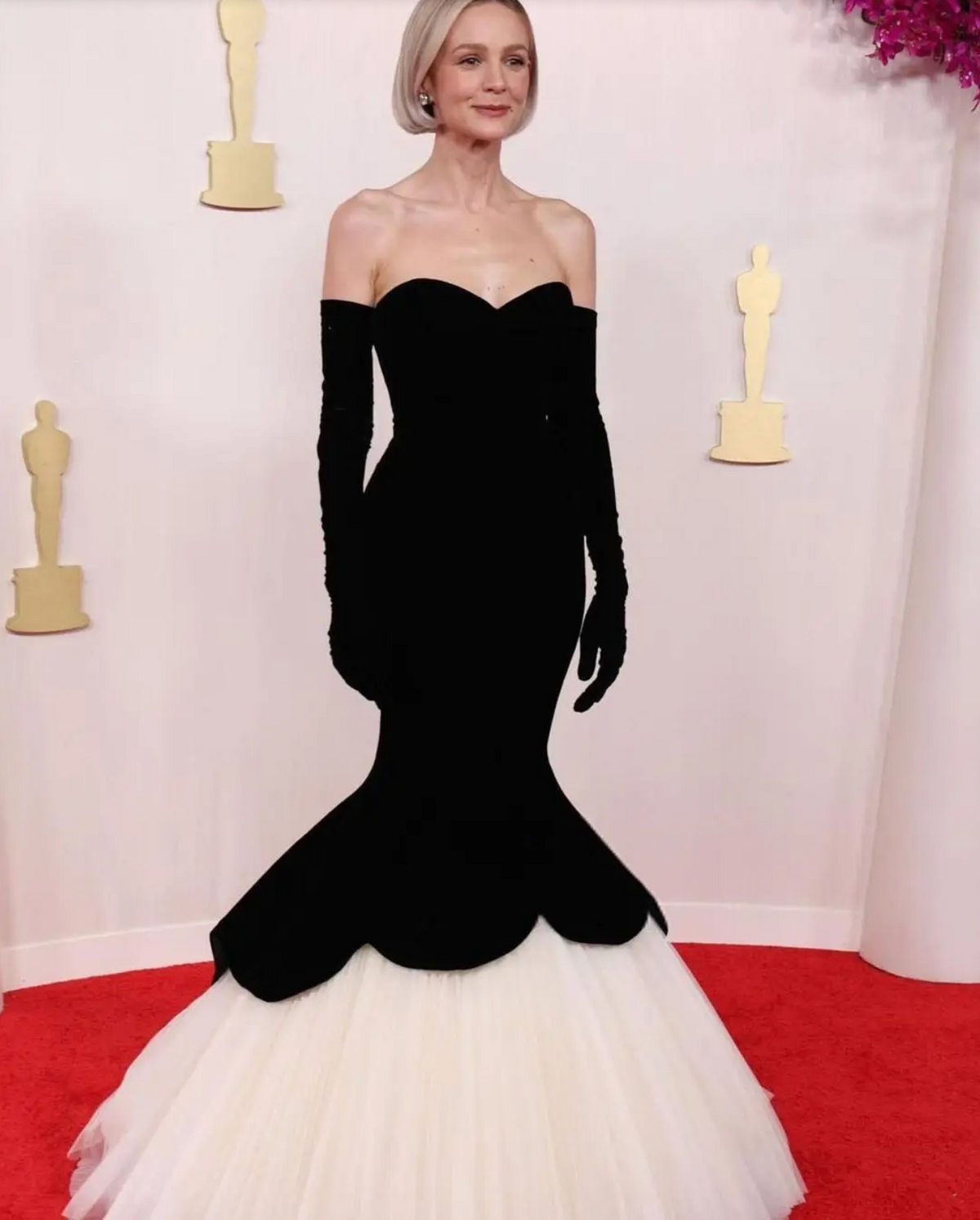 Hepburn Audrey Gown