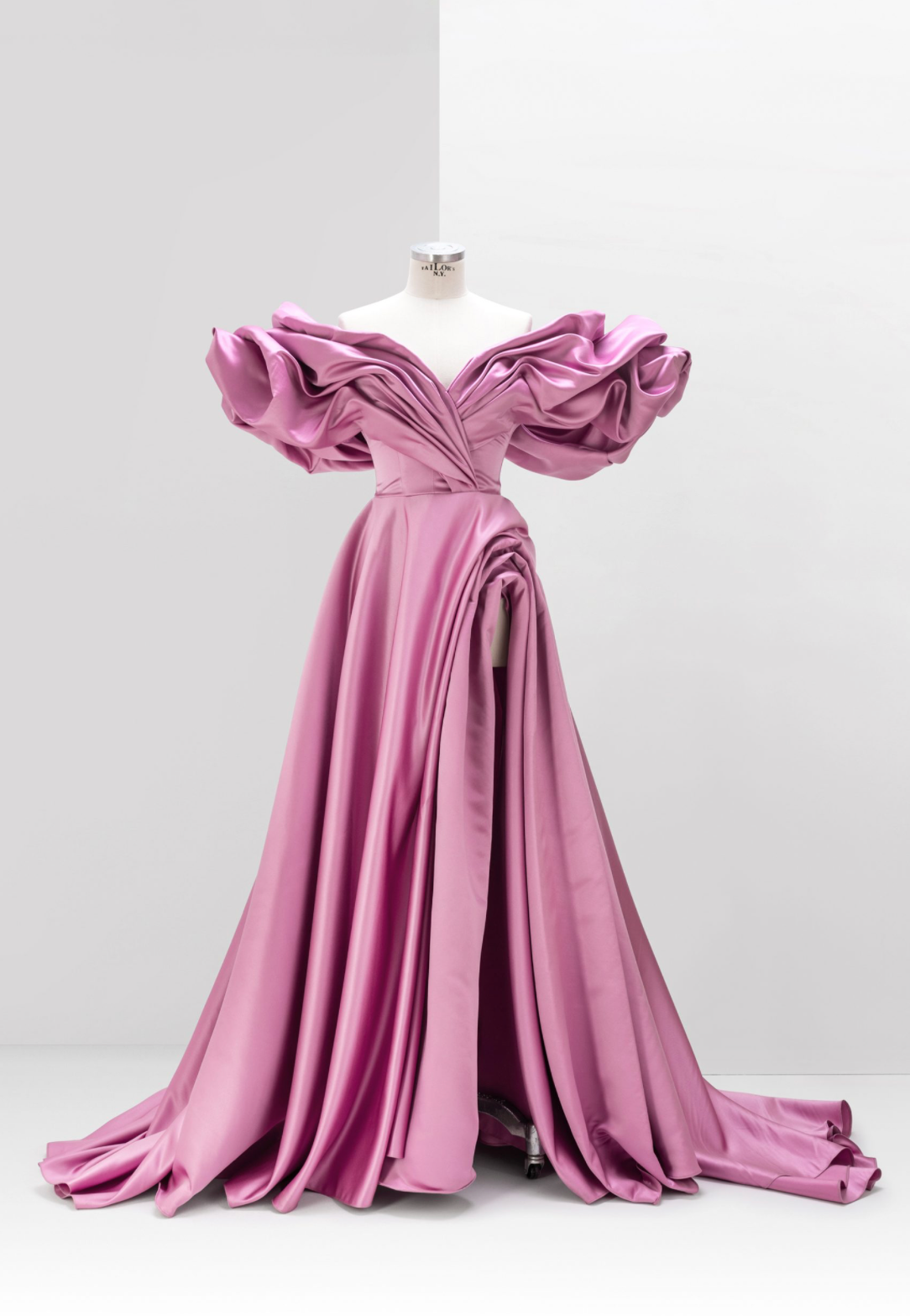 F1 Gown