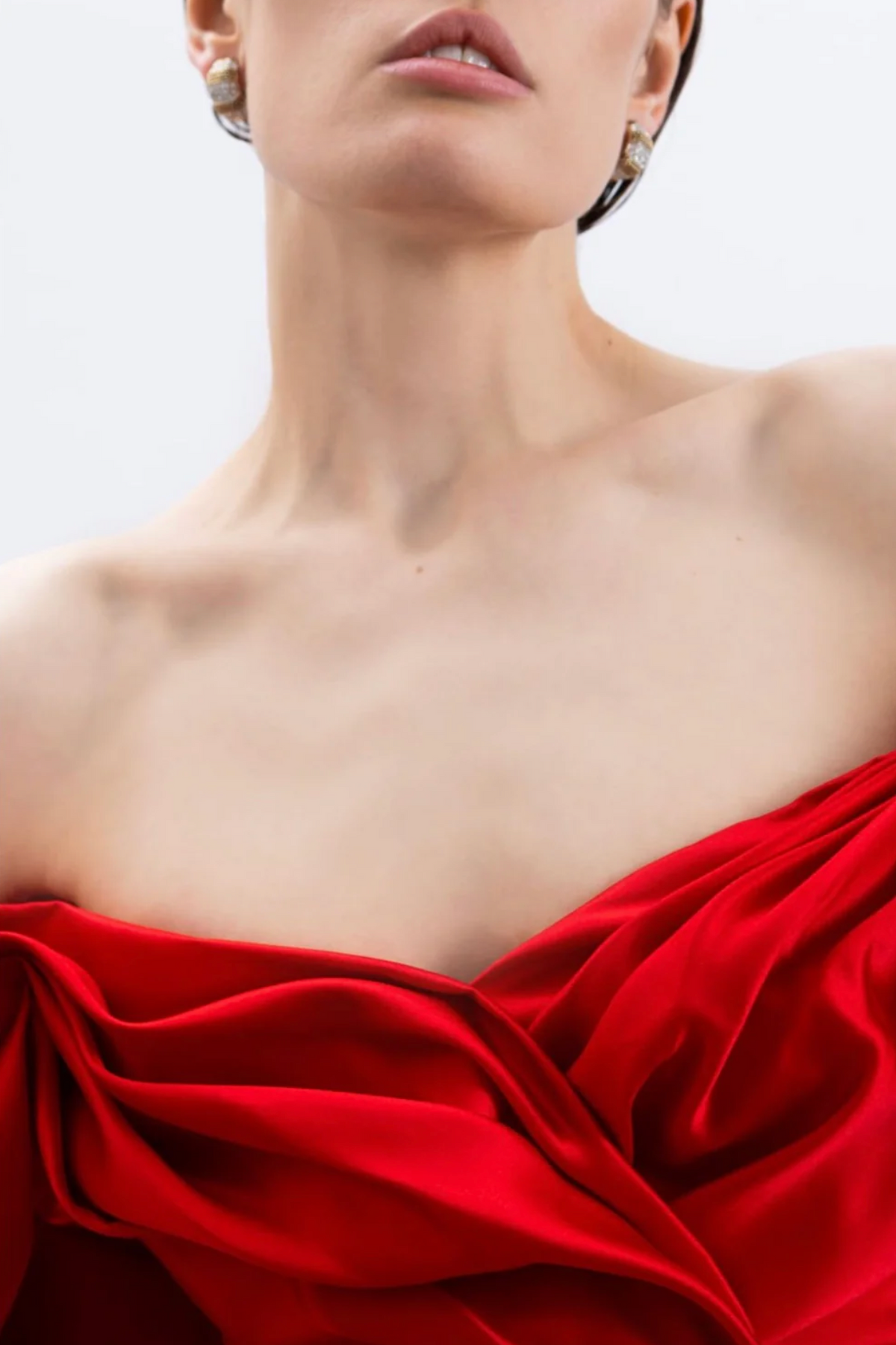 F1 Gown