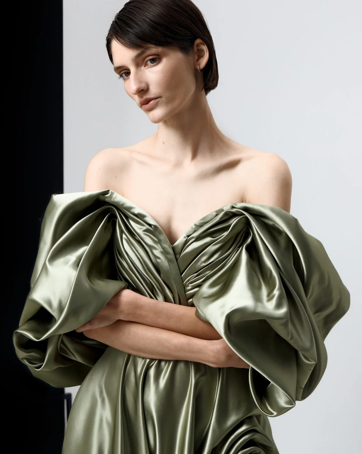 F1 Gown